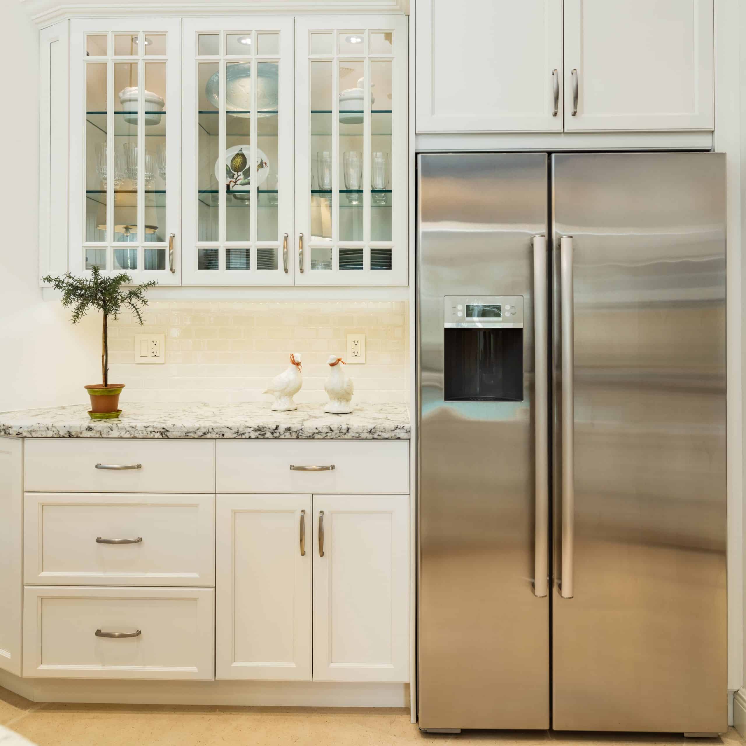 Refrigerator deals outlet wattage