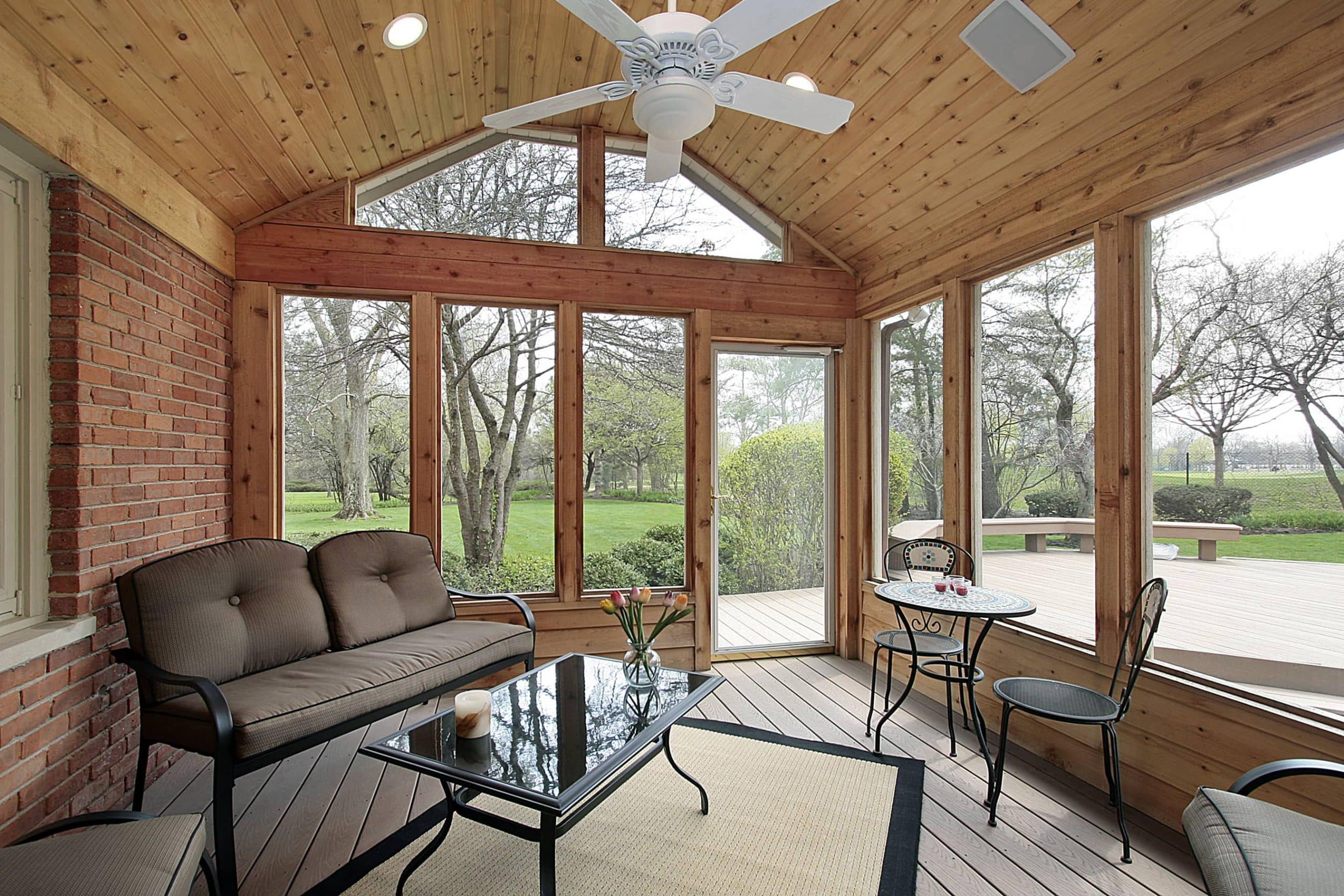 Screened porch with features